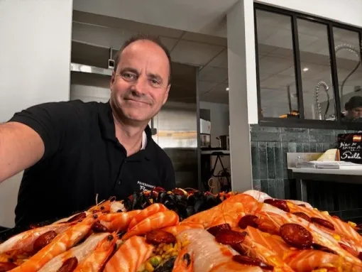 Pour vos événements traiteurs, la poissonnerie Florent vous prépare sa spécialité, les paella géantes., Chaponost, Poissonnerie Florent