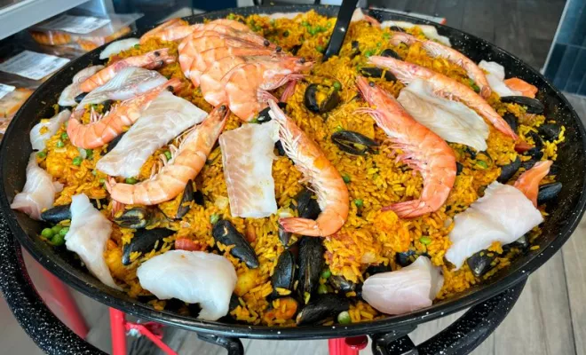 Animation paella pour soirée privée, Chaponost, Poissonnerie Florent